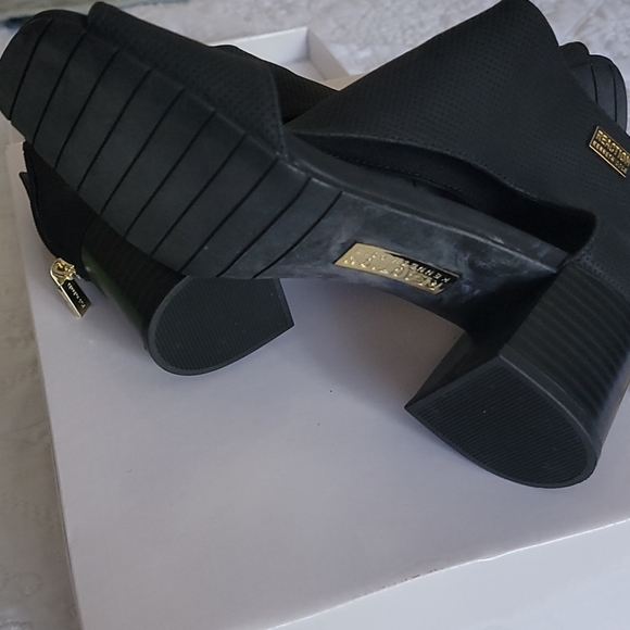 Kenneth Cole sandals - Picture 8 of 9